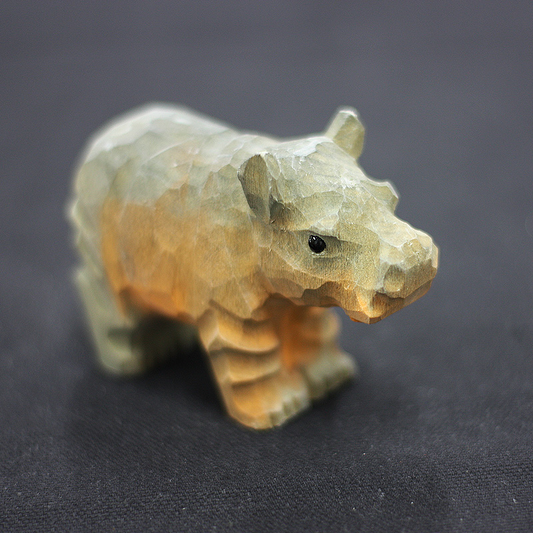 Hippopotame en Bois de Tilleul – Figurine Facette Artisanale Fait Main