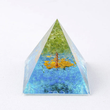 Pyramide orgonite arbre de vie – cristaux bleus et turquoise, aigue-marine