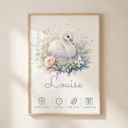 Affiche de naissance Louise dans le cadre en bois clair avec plexiglas sur un mur crème