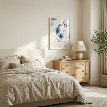 Affiche Maria avec cadre blanc et plexiglas dans une chambre
