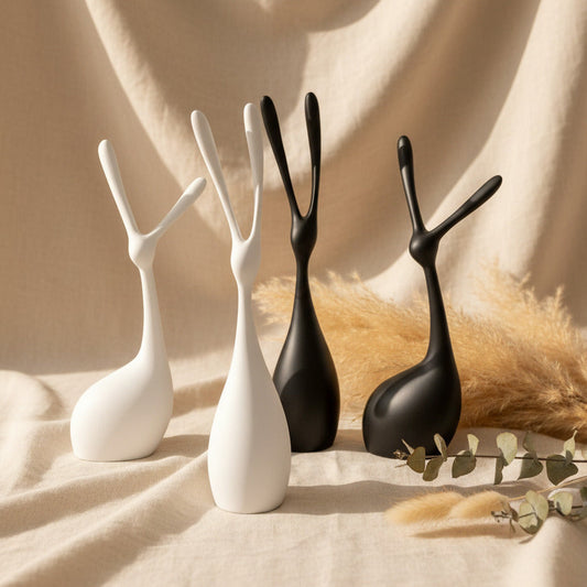 statuettes modernes en formes de lapins géométriques - couleur noire et blanche