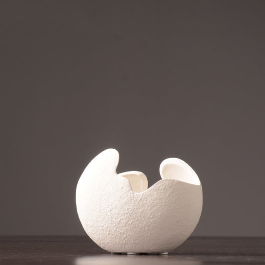 Vase céramique blanc forme organique coquille – décoration intérieure minimaliste salon bureau